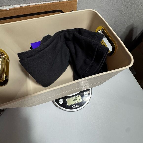 New with tags Schitt’s Creek ladies ‘Ew, David’ black tank top size XL - Picture 7 of 8